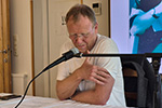 Uwe Mauch liest Schmankerl aus seinem Leben vor; &copy; Josef Eminger